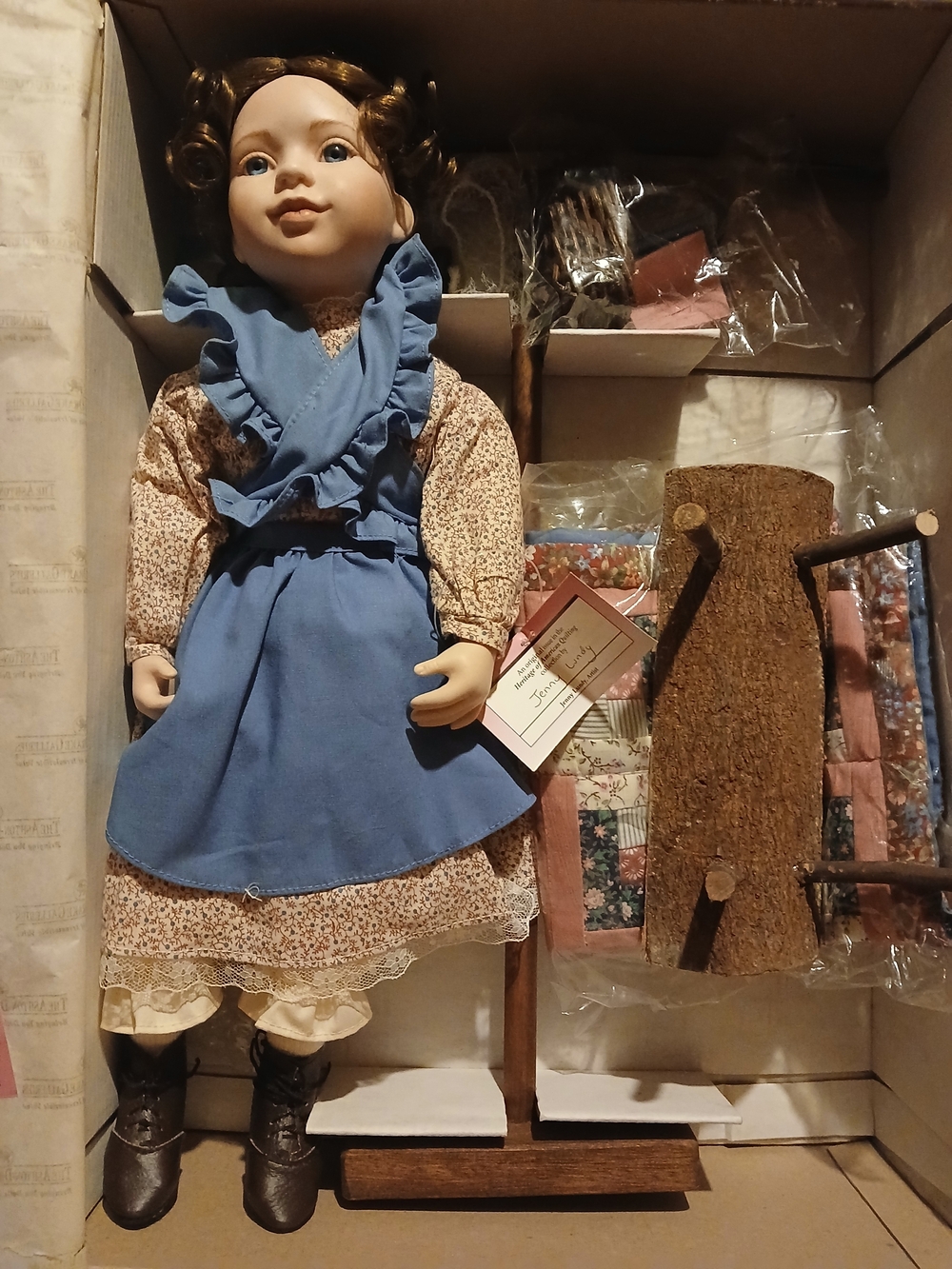 Ashton Drake Pircelain Doll Eleanor With Accessories